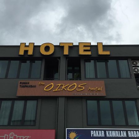 The Oikos Hotel Pontian Kecil Eksteriør billede