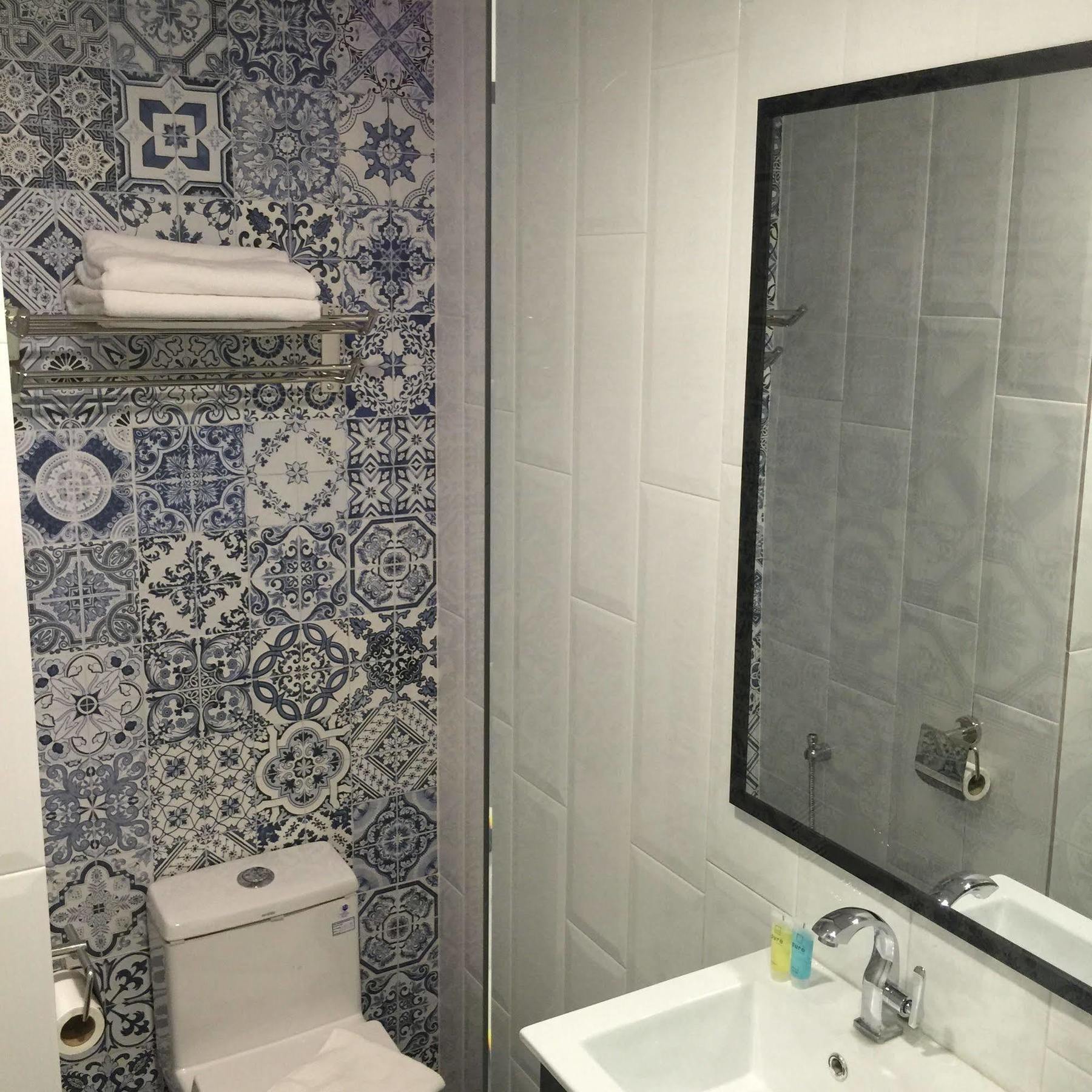 The Oikos Hotel Pontian Kecil Eksteriør billede